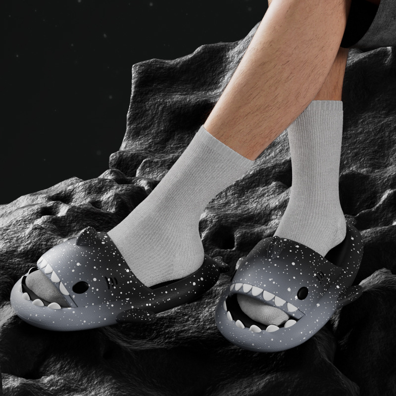 Cute Cartoon Shark Slippers Fo - огляд і ціна Men'S Shoes For Summer