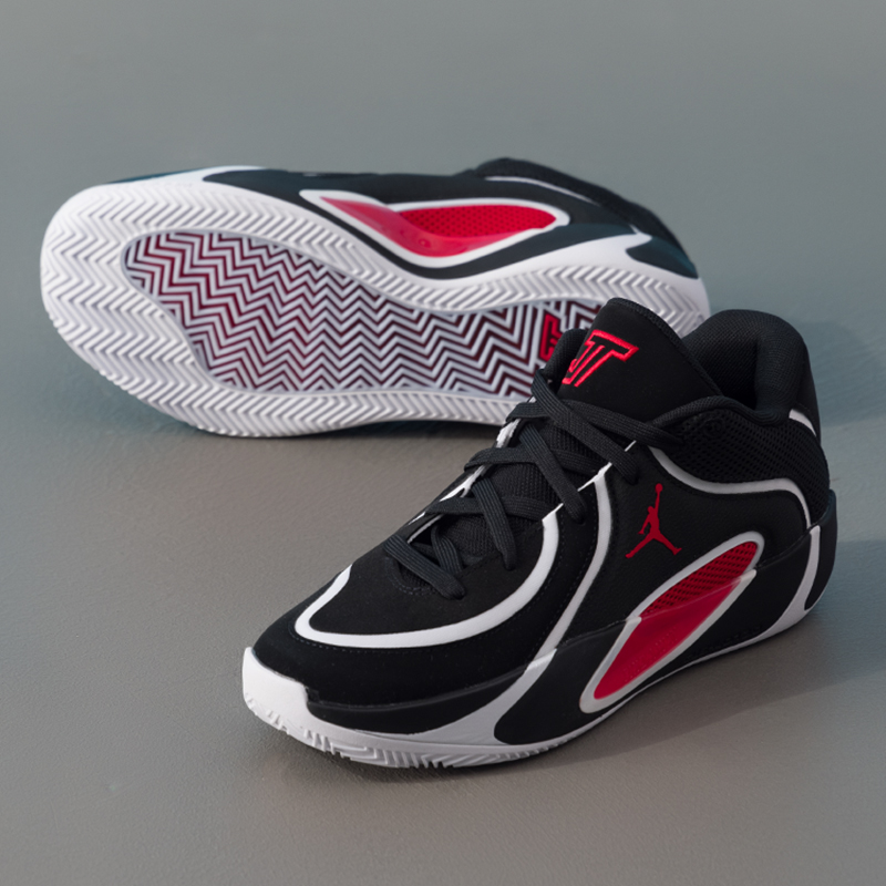 Nike Men's Shoes Jordan Tatum  - огляд і ціна Men Shoes Jordan 4